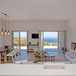 Aura Seaview Sunset Pool - Six Bedrooms