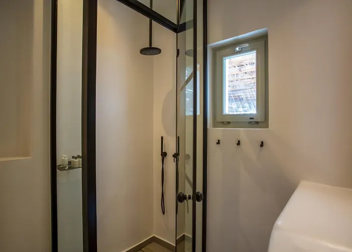 Willa Aura Seaview Sunset Pool - Six Bedrooms *