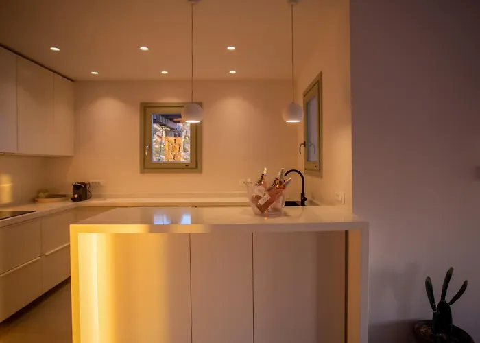 Aura Seaview Sunset Pool - Six Bedrooms Willa