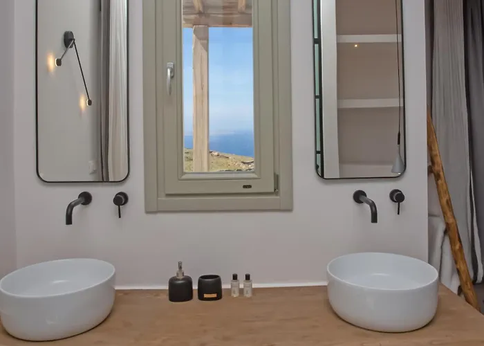 Aura Seaview Sunset Pool - Six Bedrooms Willa