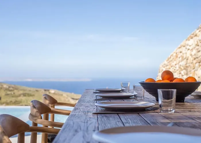 Aura Seaview Sunset Pool - Six Bedrooms Willa