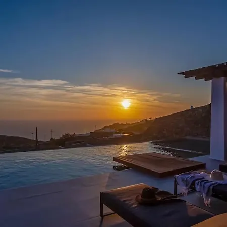 Aura Seaview Sunset Pool - Six Bedrooms
