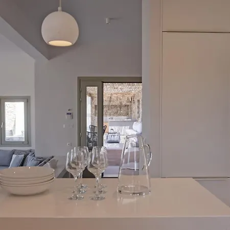 Aura Seaview Sunset Pool - Six Bedrooms