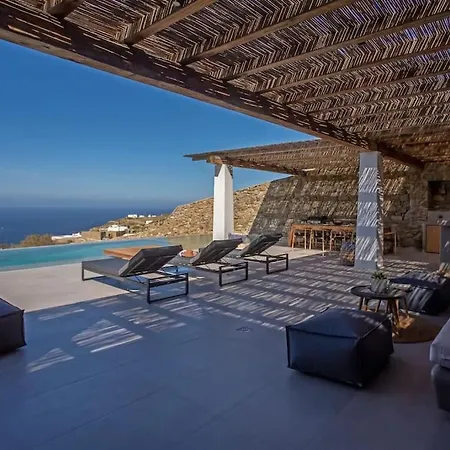 Aura Seaview Sunset Pool - Six Bedrooms