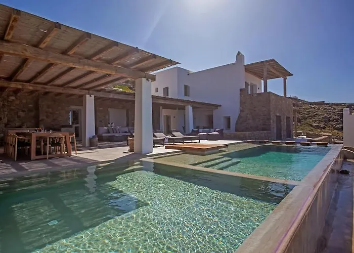 Villa Aura Seaview Sunset Pool - Six Bedrooms