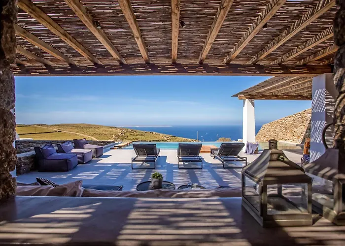 Aura Seaview Sunset Pool - Six Bedrooms