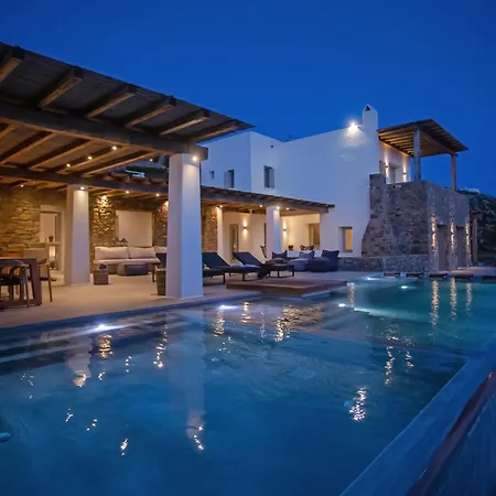 Willa Aura Seaview Sunset Pool - Six Bedrooms *
