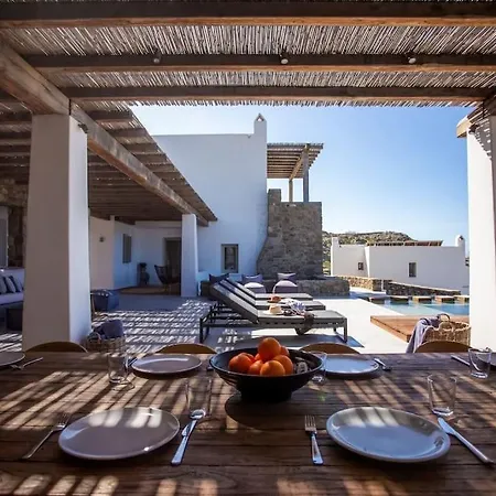 Aura Seaview Sunset Pool - Six Bedrooms *