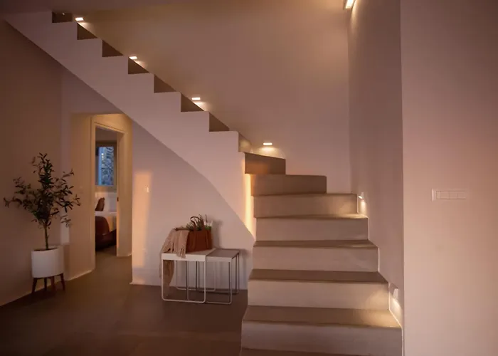 Aura Seaview Sunset Pool - Six Bedrooms *