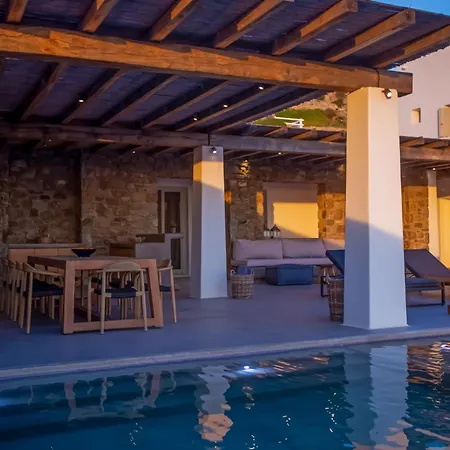 Willa Aura Seaview Sunset Pool W Night Security Guard - Six Bedrooms *
