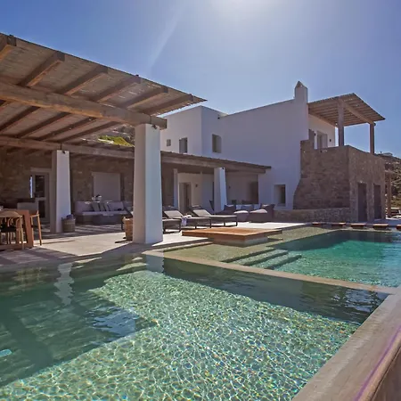 Willa Aura Seaview Sunset Pool W Night Security Guard - Six Bedrooms *