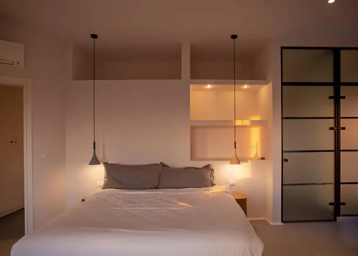 Villa Aura Seaview Sunset Pool - Six Bedrooms *